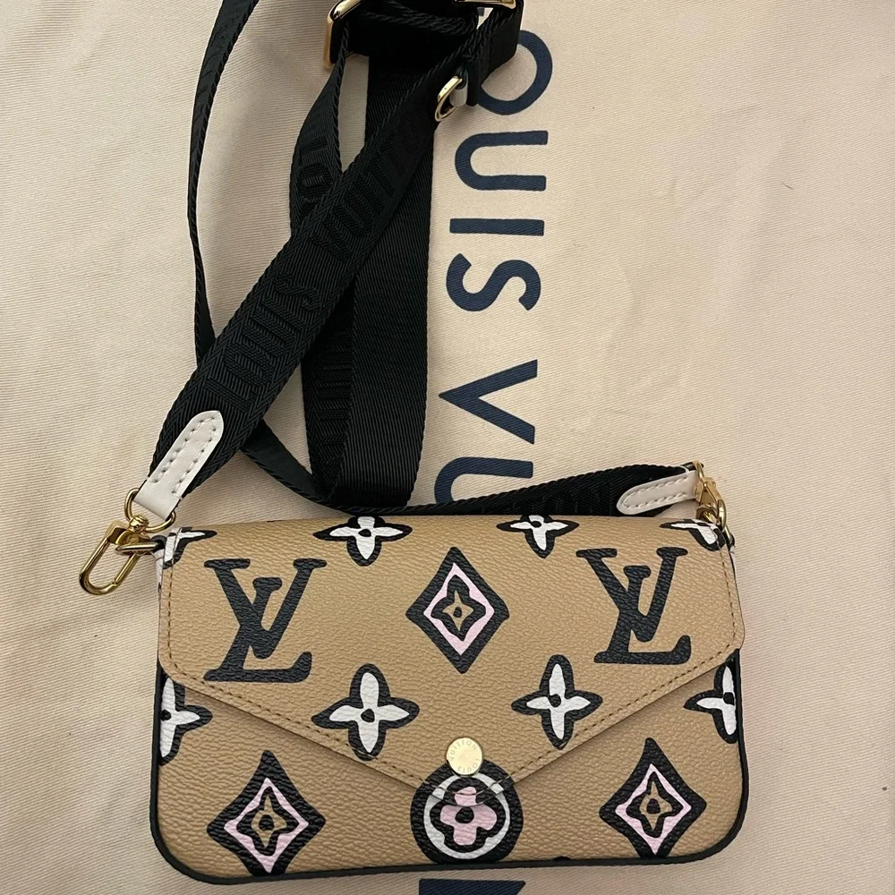 Louis Vuitton wild at heart strap and go - Picture 3 of 7